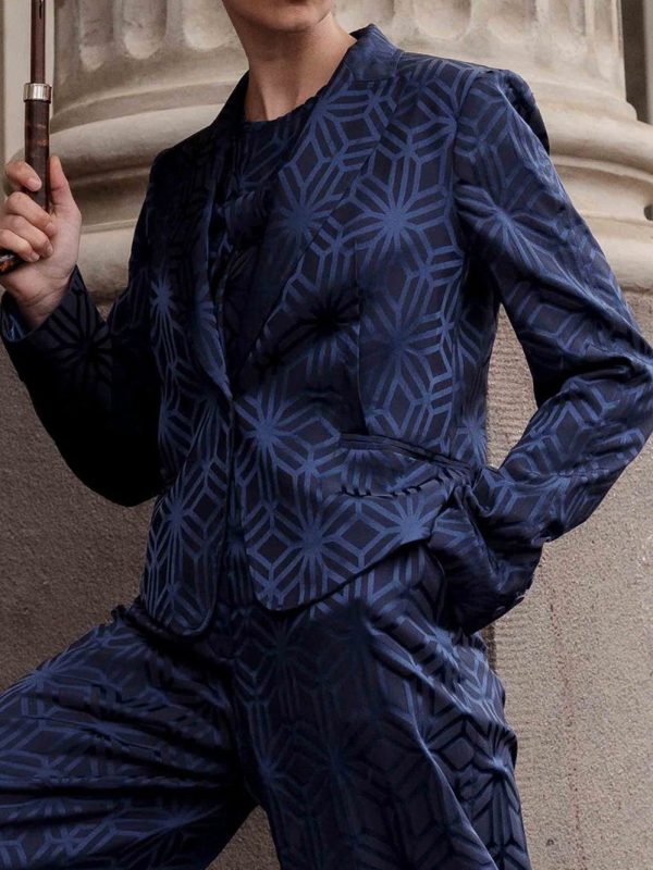 DAINTY CAPULET JACKET
